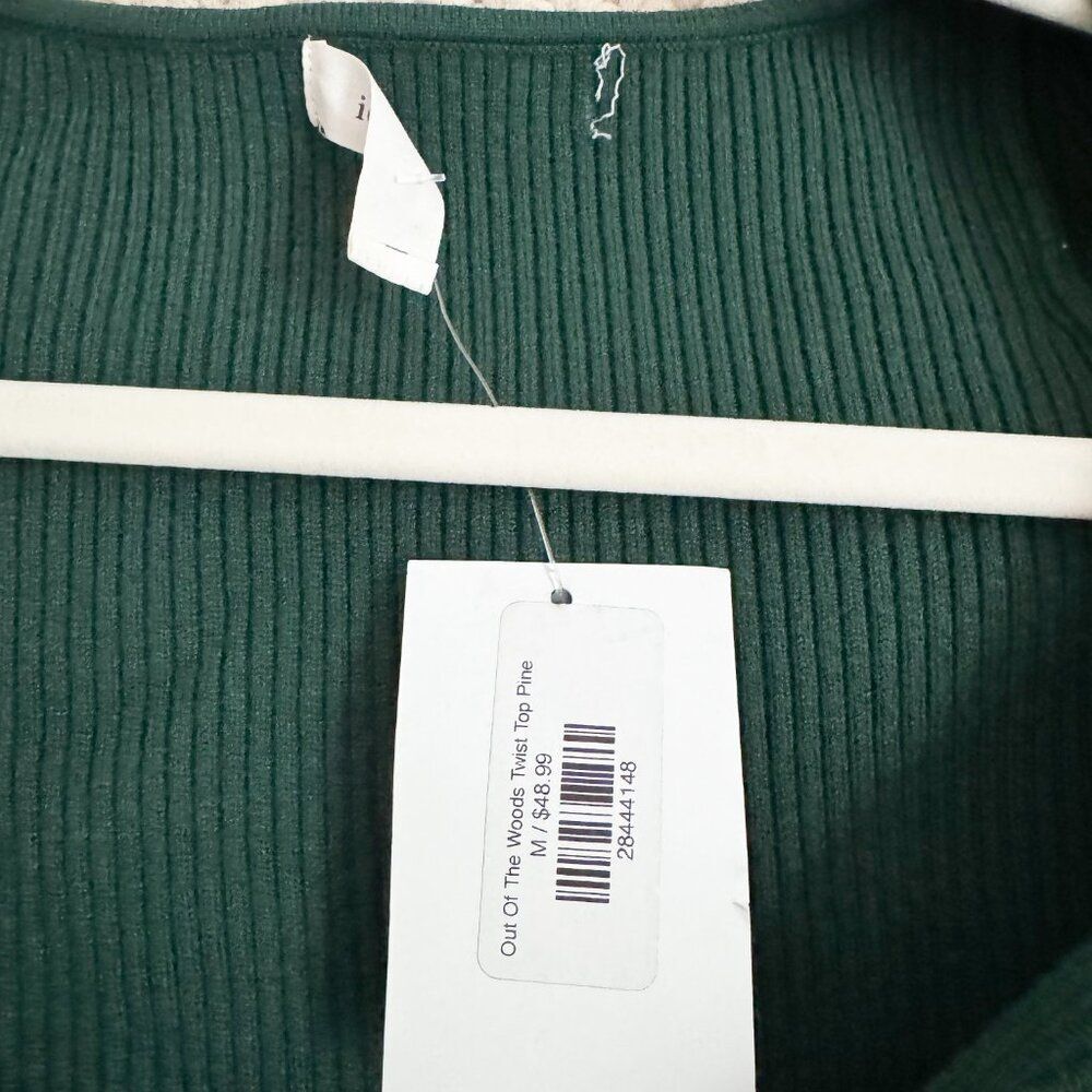 Idem Ditto NWT Twist Front “Out of the Woods” Top Pine Green M - Picture 4 of 7